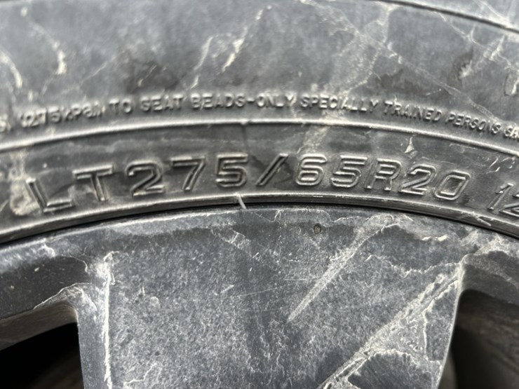 2013-dodge-1500-image-36