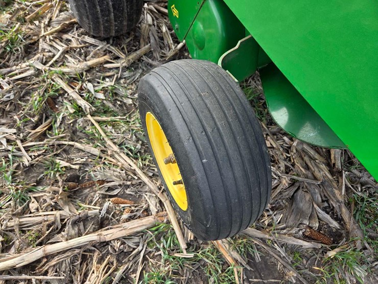 john-deere-447-image-15