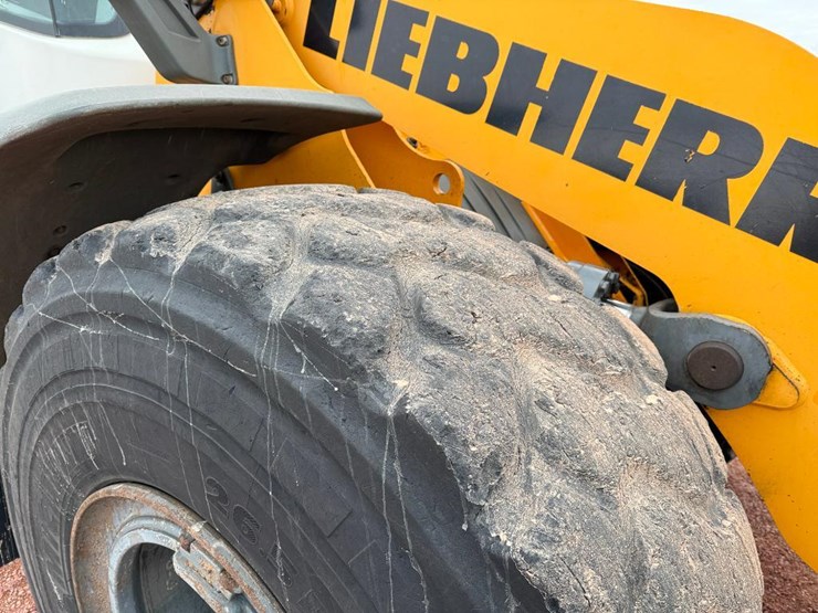 liebherr-l566-image-12