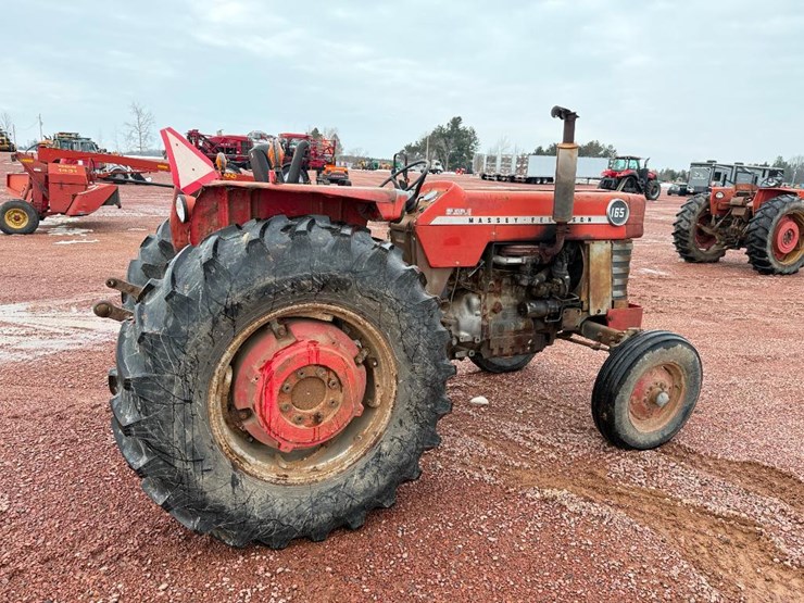 massey-ferguson-165-image-4