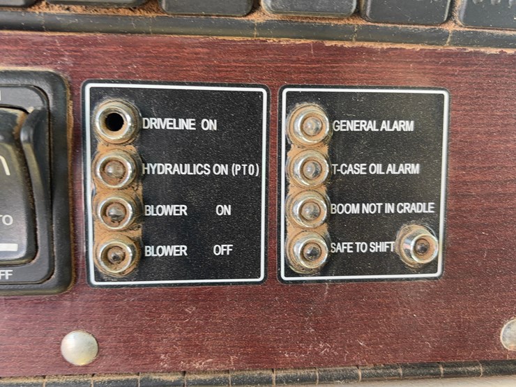 2013-western-star-4900-image-40