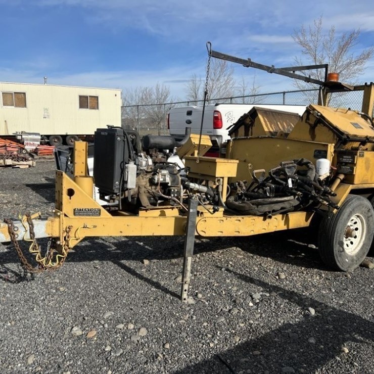 2013 Bear Cat BK250 Towable Asphalt Crack Sealer