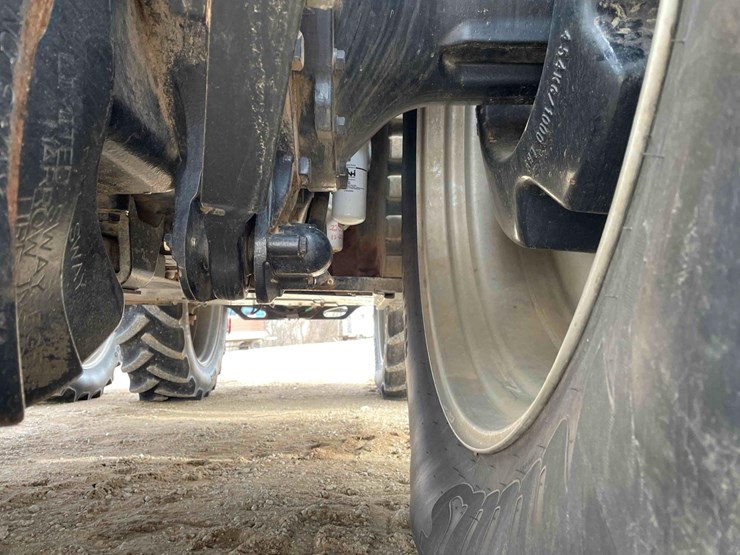 case-ih-magnum-340-image-75