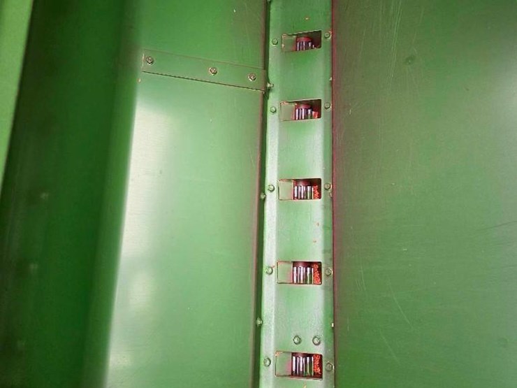 john-deere-1590-image-33