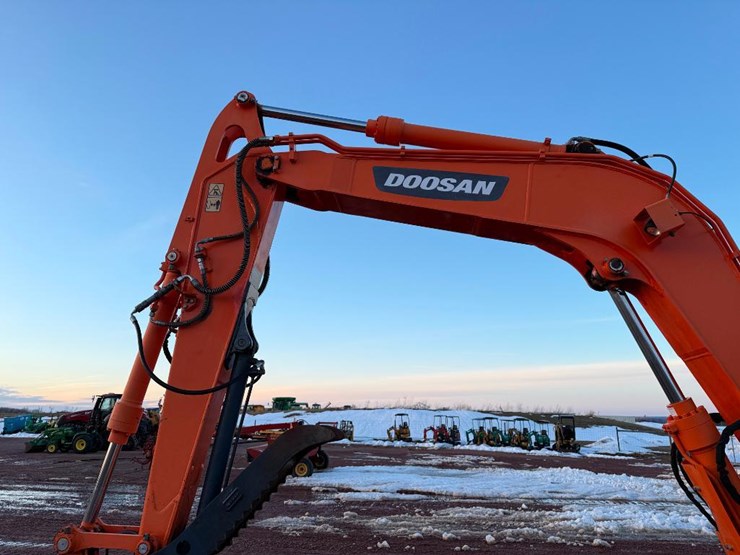 doosan-dx85r-3-image-37
