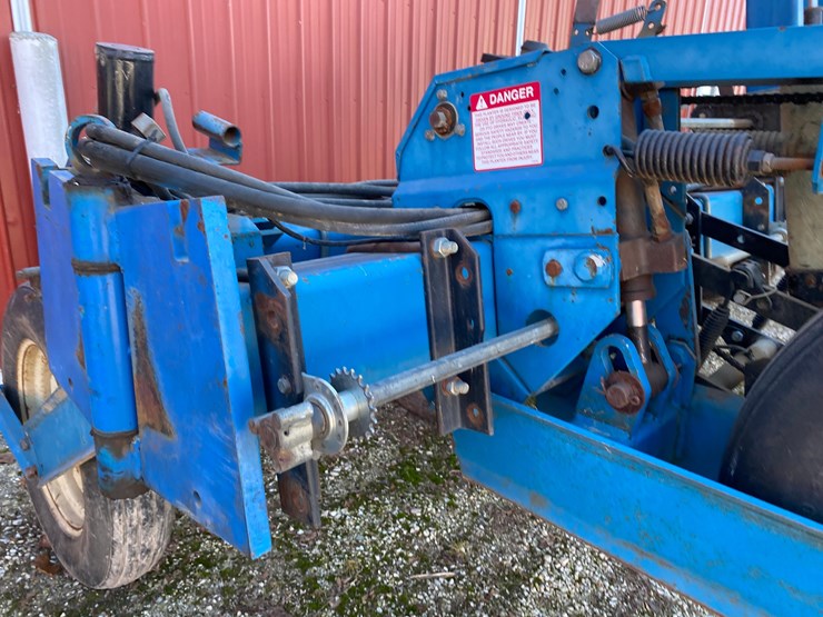 kinze-2600-image-33