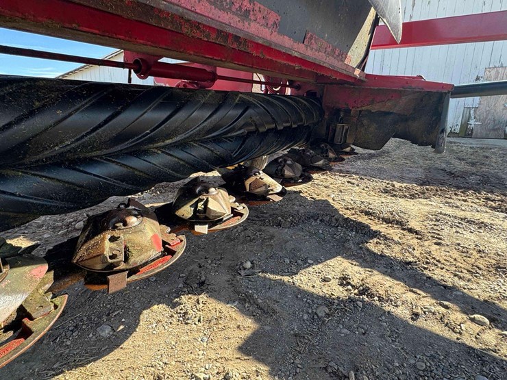2012-new-holland-h7230-discbine,-rubber-conditioners,-10’4”-cut,-540-pto,--*ybn091009*---field-ready-image-22