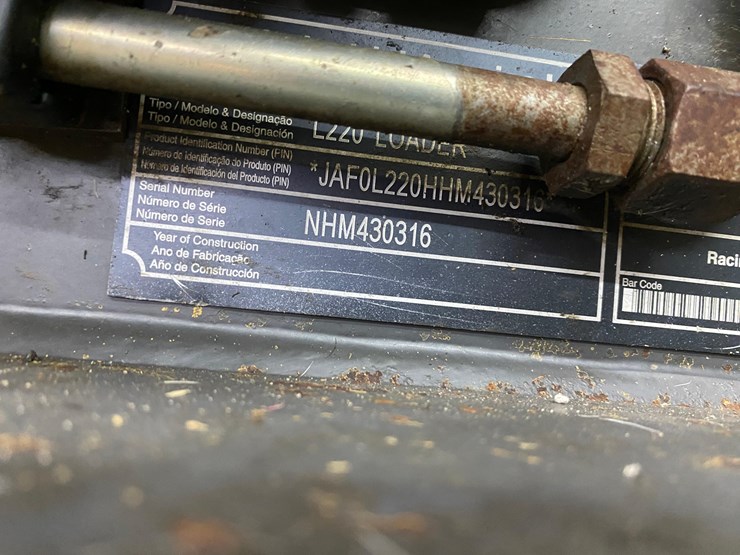 new-holland-l220-image-45