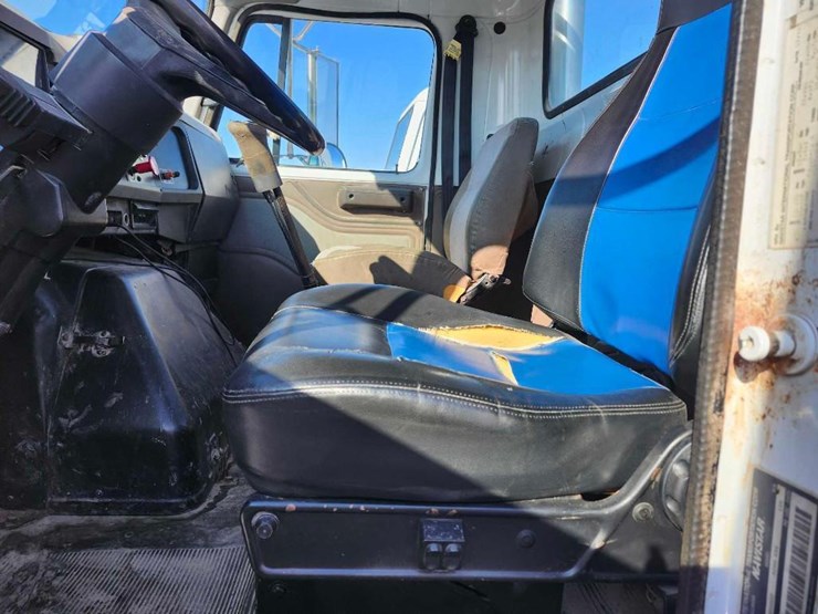 1997-cummins-m11-image-15