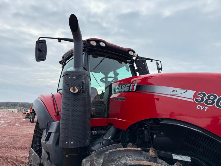 case-ih-magnum-380-rowtrac-image-34