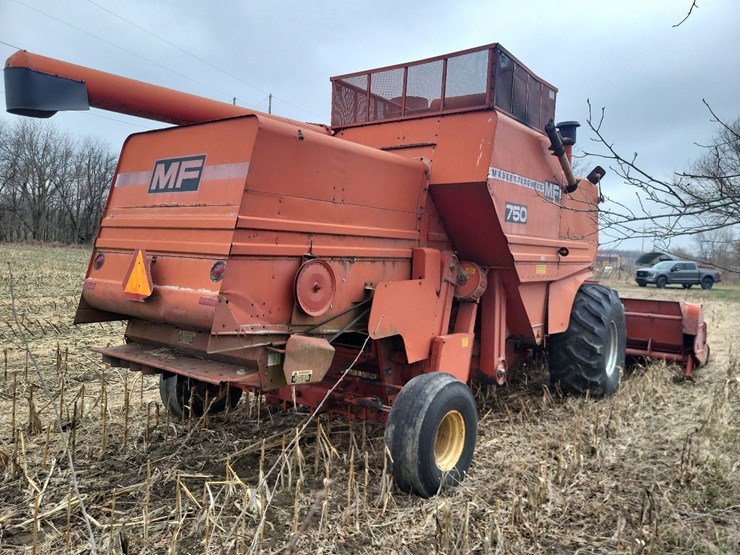 massey-ferguson-750-image-5
