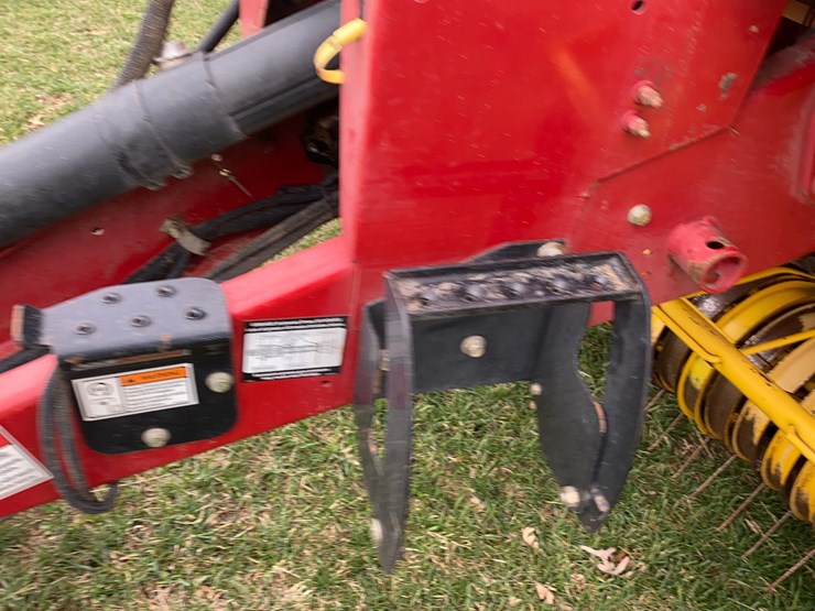 new-holland-br7060-image-34