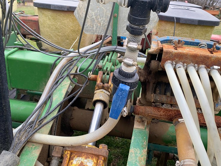 john-deere-7000-image-49