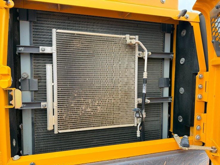 volvo-ec220dl-image-47