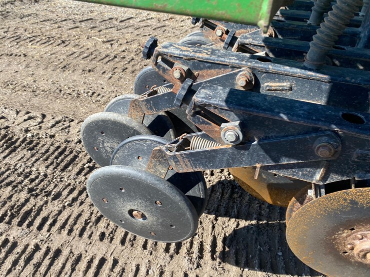 great-plains-solid-stand-30-image-60