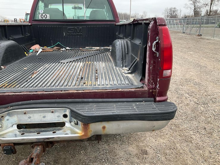 1996-chevrolet-k2500-image-25