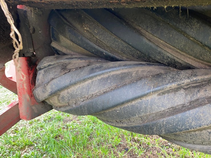 new-holland-h7450-image-24