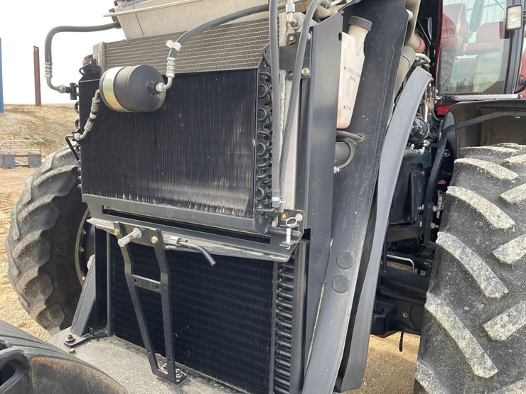 case-ih-magnum-340-image-64