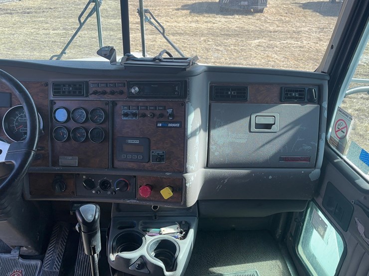 2002-kenworth-t800-image-20