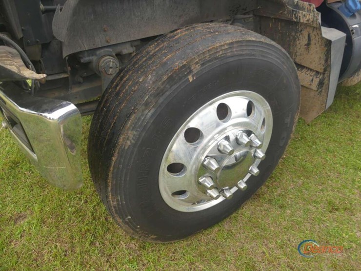 2017-caterpillar-ct660l-image-12