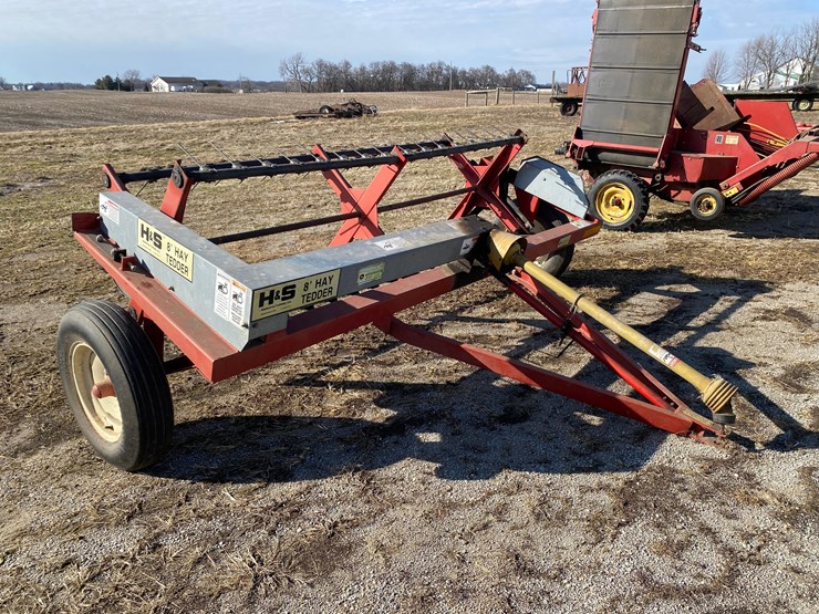 h&s-8'-hay-fluffer-image-1