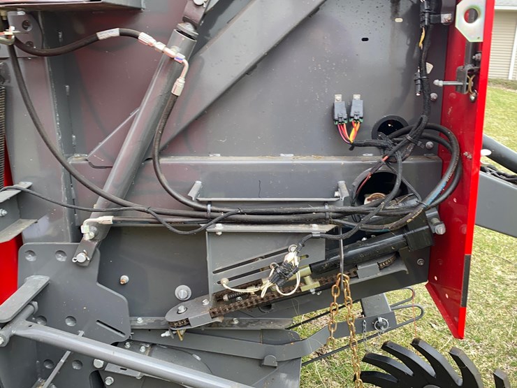 2024-massey-ferguson-1745d-image-28