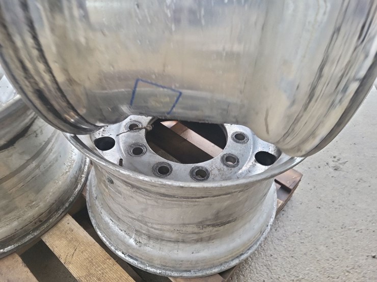 (4)-aluminum-super-single-rims-image-8