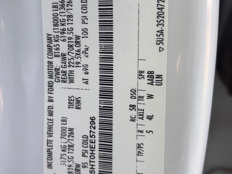 2017-ford-f550-image-17