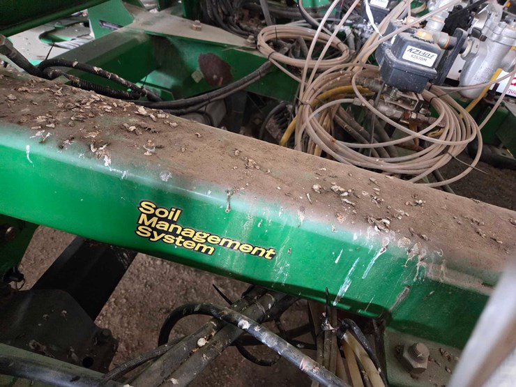 john-deere-2510l-image-35