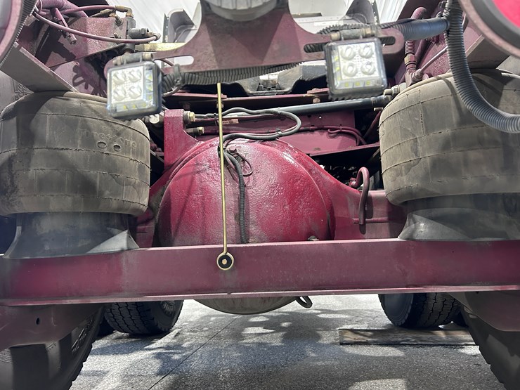 peterbilt-379-image-123