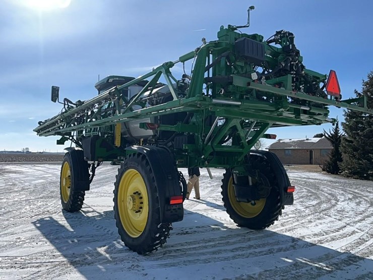 2023-john-deere-410r-image-5