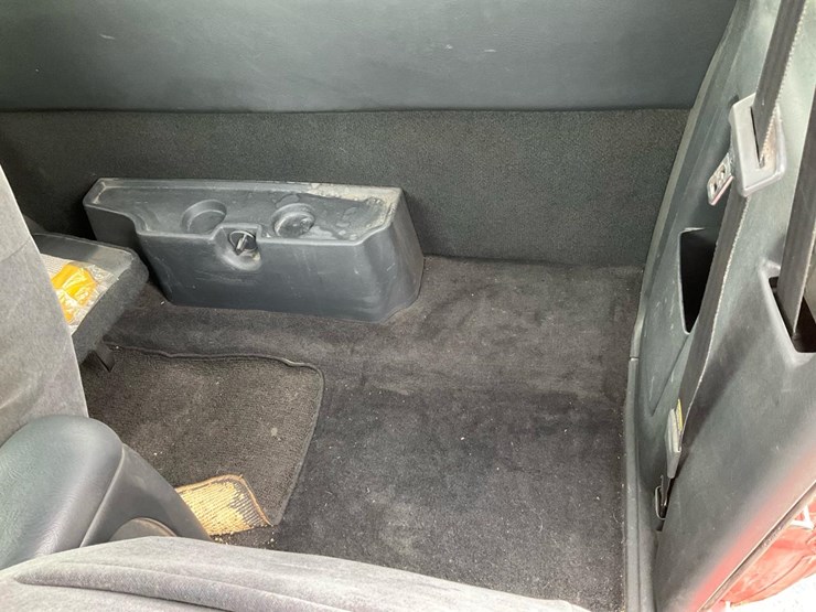 2000-chevrolet-s10-image-74