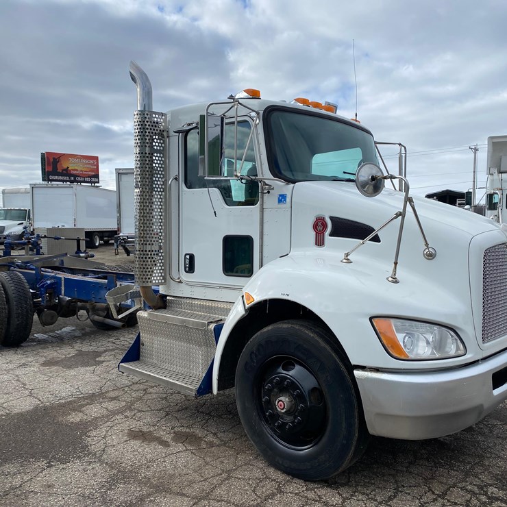 2012 KENWORTH T370