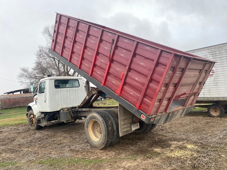 1998-case-ih-4900-image-4