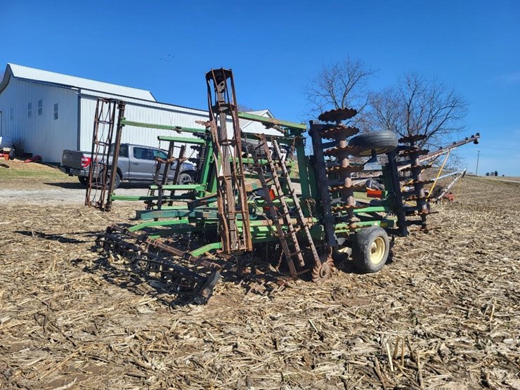 great-plains-2200tt-image-3