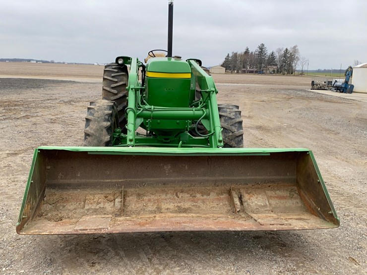 john-deere-2940-image-2