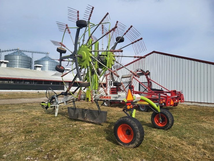 2017-claas-liner-2900-image-3