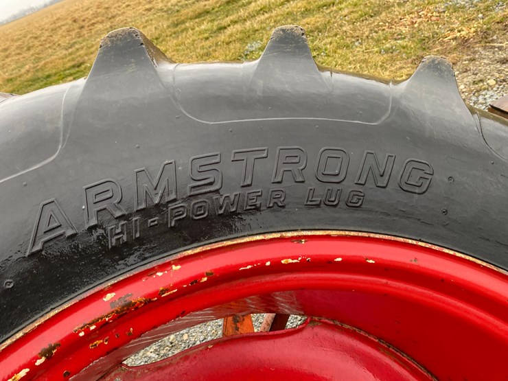 18.4-38-9-bolts-duals-image-4