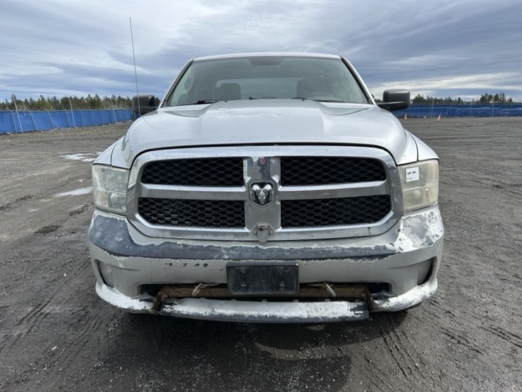 2013-dodge-1500-image-8