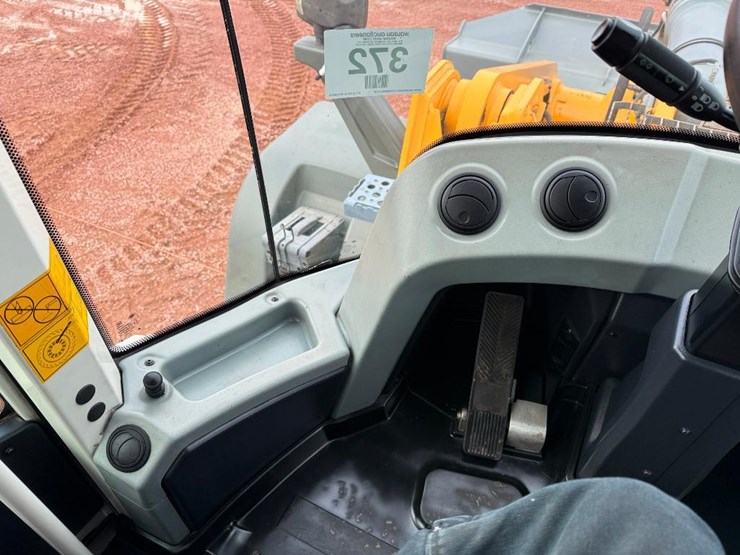 liebherr-l566-image-64