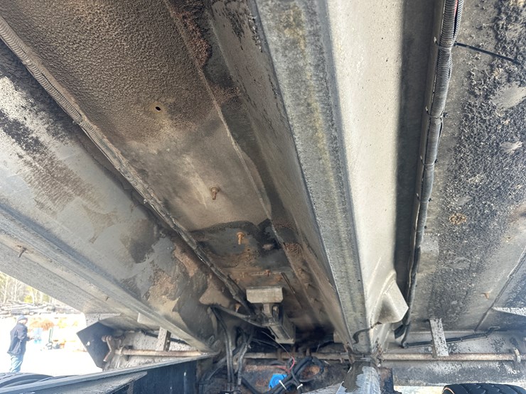 2012-international-7600-image-68