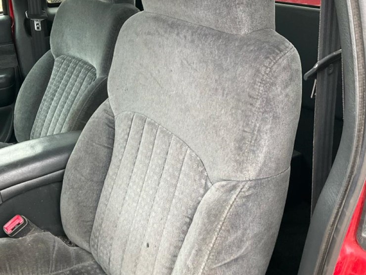 2000-chevrolet-s10-image-60