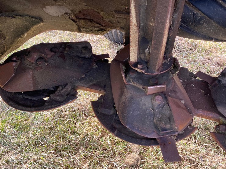 new-holland-1431-image-19