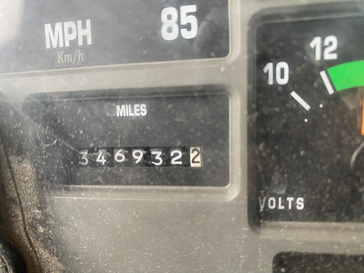 1998-case-ih-4900-image-46