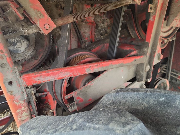 massey-ferguson-750-image-16