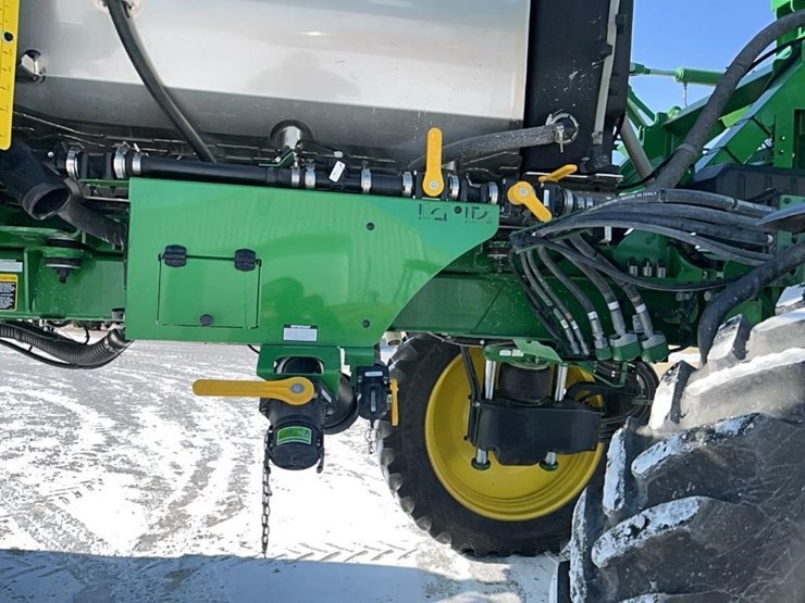 2023-john-deere-410r-image-58