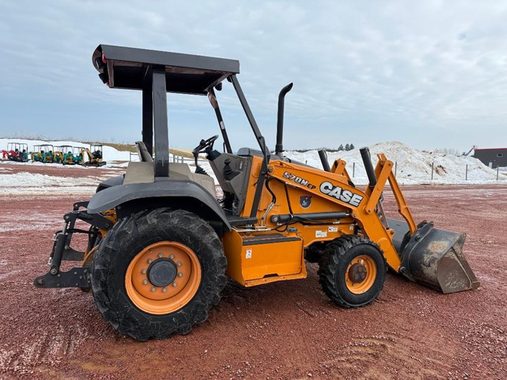 case-570n-xt-image-4