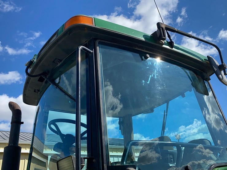 1998-john-deere-8300-image-36