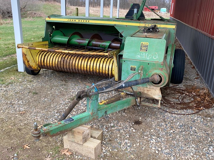 john-deere-337-image-1