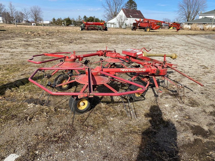 new-holland-163-image-7